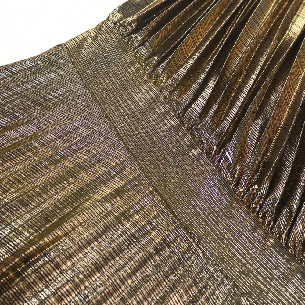 Luxe Metallic Pleated High Waisted Party Formal Wedding Dress - Picture 6 of 6